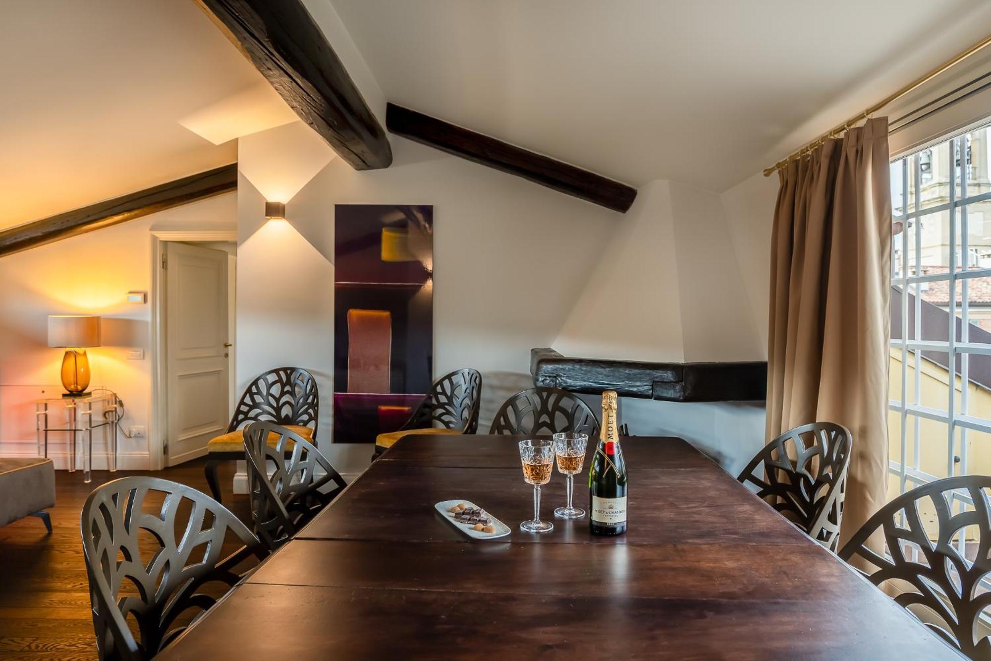 Allegroitalia Penthouse Montenapoleone * Milán